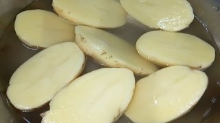 Why you should soak potatoes in water before cooking [upl. by Berhley]