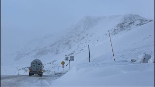 Fresh SNOW Arapahoe Basin Ski Area Colorado USA Snowboarding Pali Chair Lift 12272024 [upl. by Frydman]