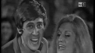 Gianni Morandi amp Dalida  Medley [upl. by Nodroj]