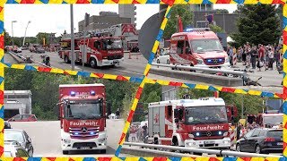 ALARM beim FEUERWEHRFEST  Feuerwehr Böblingen  WLF WERKFEUERWEHR DAIMLER  2212  A [upl. by Biondo120]