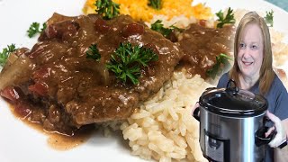 CROCKPOT CUBE STEAK amp GRAVY RECIPE  Easy Dump and Go Slow Cooker Recipe [upl. by Goldberg]