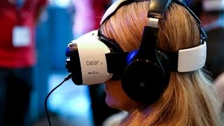 Samsung Gear VR with Oculus HandsOn [upl. by Opal]