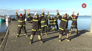 Bomberos Bailando Nene Malo  Comerte Toda [upl. by Fugate251]