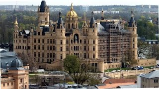 Schwerin  Ein Rundgang durch das Schloss The castle of Schwerin [upl. by Eca]